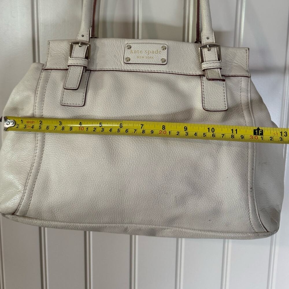 KATE SPADE 🤍 Creamy Leather White Shoulder Bag, Interior Polka Dots (Preloved) - Picture 6 of 17
